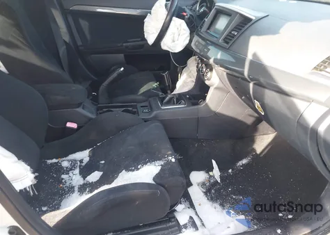 2011 Mitsubishi Lancer Evolution Gsr z USA, uszkodzony, nr VIN JA32W8FV7BU014397